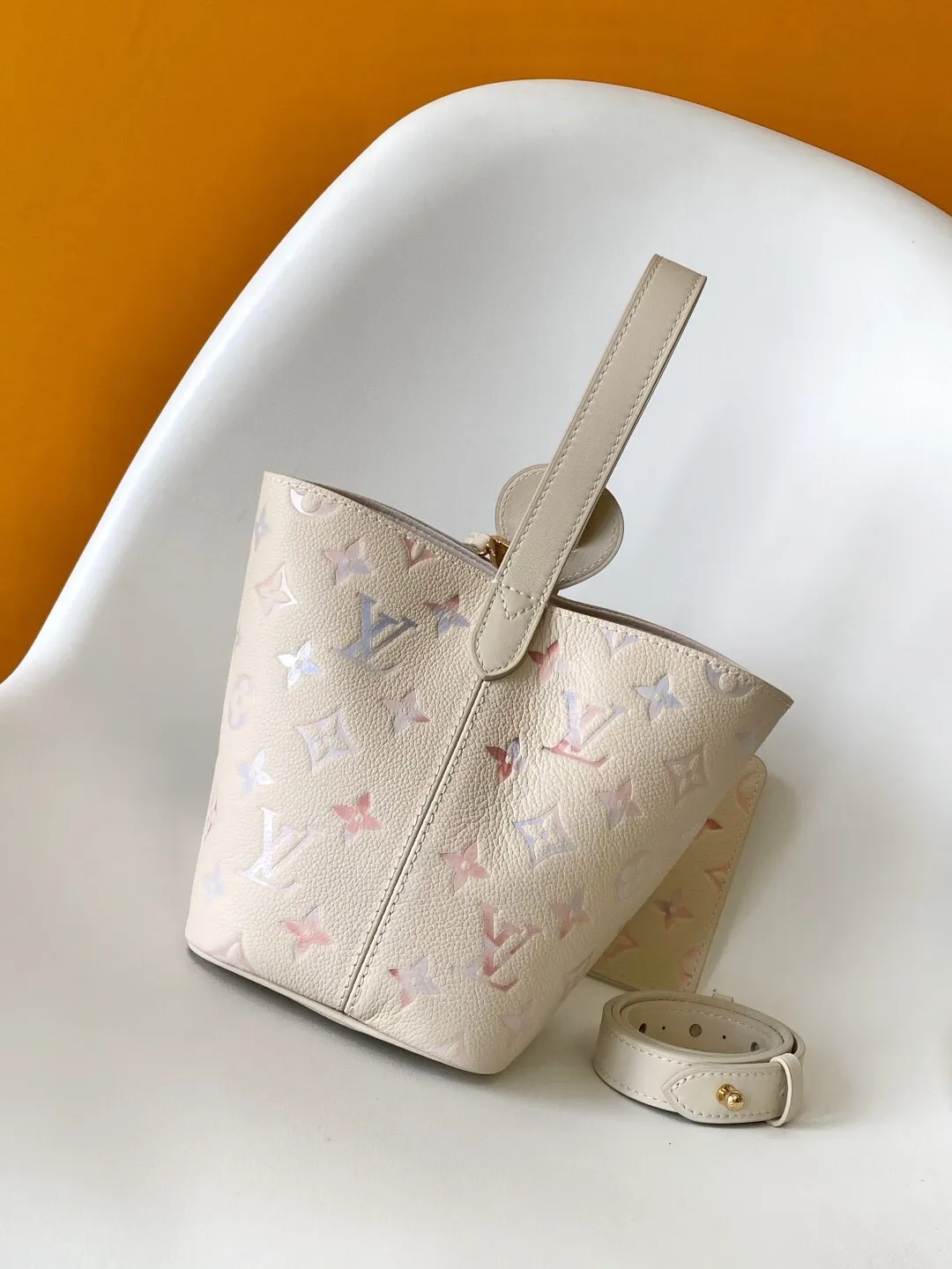 All Categories Official Website "Brand Women's Bags" Women's Bags 💙 LV 2025 New LV Crossbody Bag