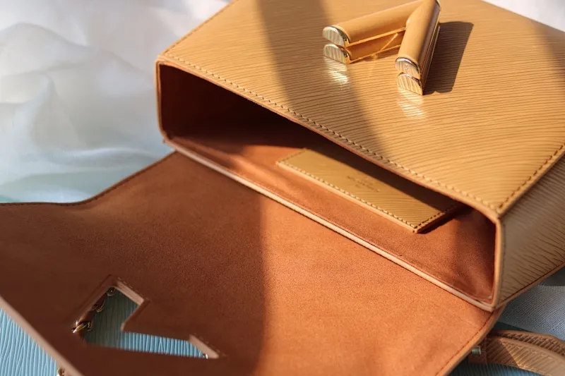 All Categories Official Website "Brand Women's Bags" Women's Bags 💙 LV 2023 New LV Crossbody Bag