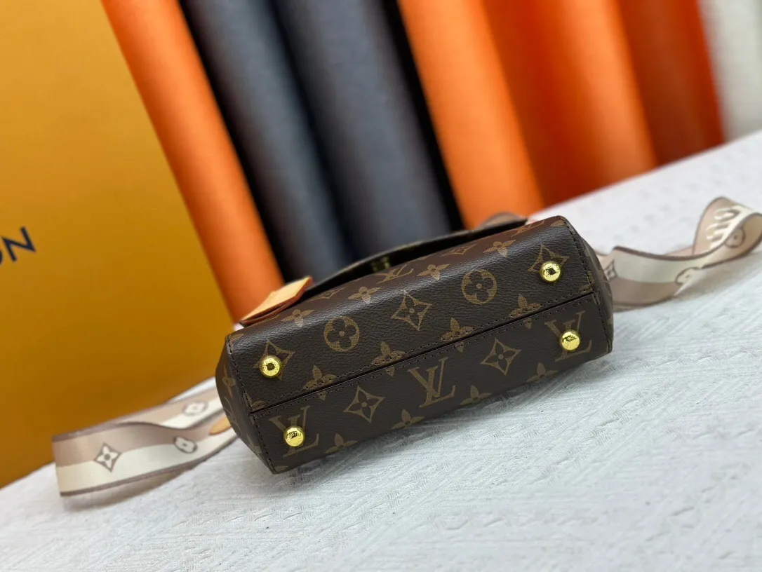 All Categories Official Website "Brand Women's Bags" Women's Bags 💙 LV 2024 New LV Crossbody Bag