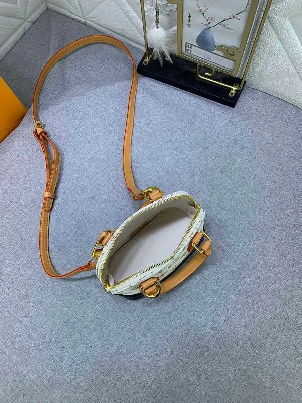 All Categories Official Website "Brand Women's Bags" Women's Bags 💙 LV 2024 New LV Crossbody Bag