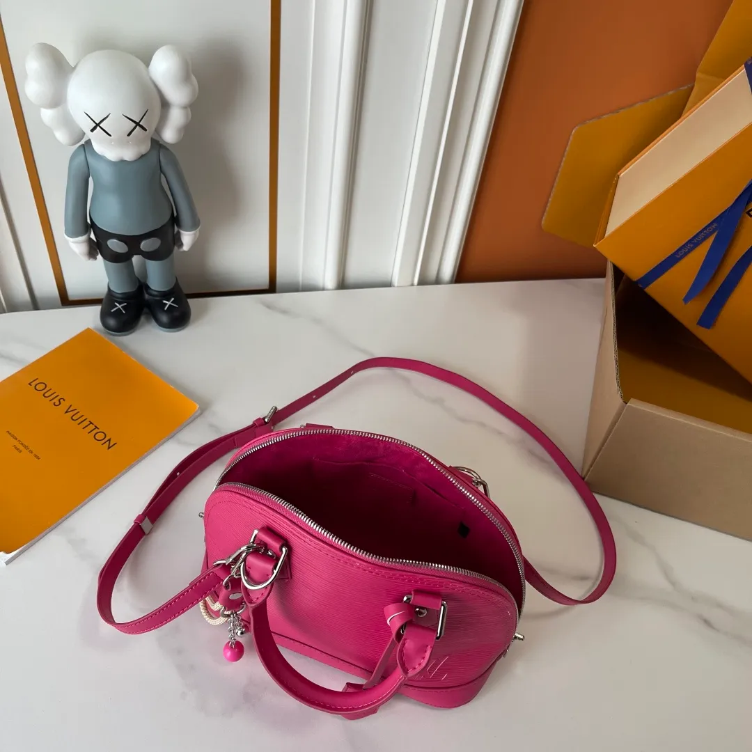 All Categories Official Website "Brand Women's Bags" Women's Bags 💙 LV LV 2026 New Crossbody Shoulder Bag