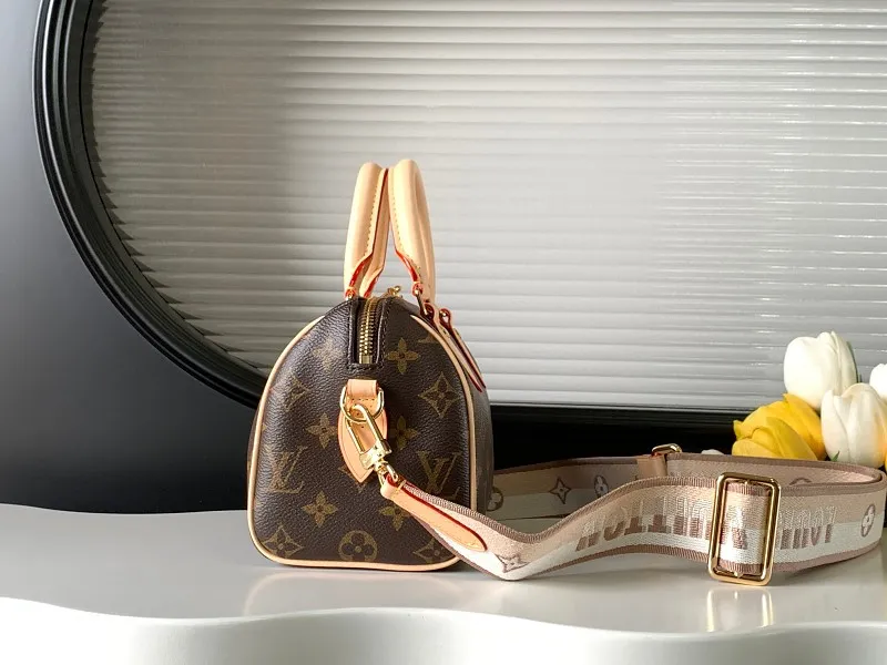 All Categories Official Website "Brand Women's Bags" Women's Bags 💙 LV 2026 Official Website New LV Crossbody Bag