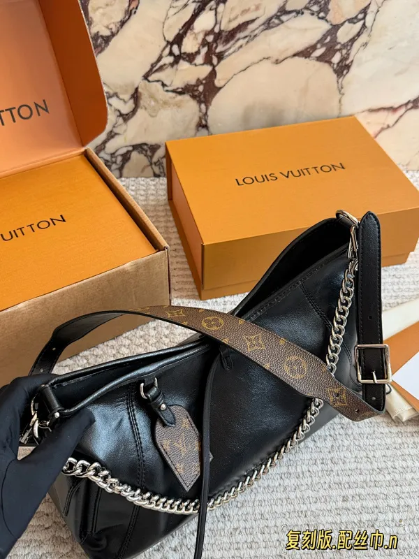 All Categories Official Website "Brand Women's Bags" Women's Bags 💙 LV 2026 New LV Sheepskin Crossbody Bag