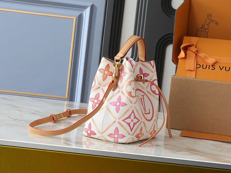 All Categories Official Website "Brand Women's Bags" Women's Bags 💙 LV 2025 New LV Crossbody Bag