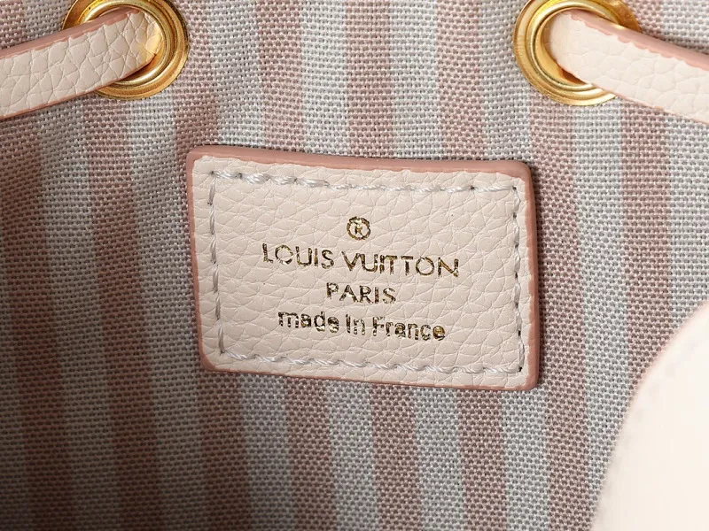All Categories Official Website "Brand Women's Bags" Women's Bags 💙 LV 2025 New LV Crossbody Bag