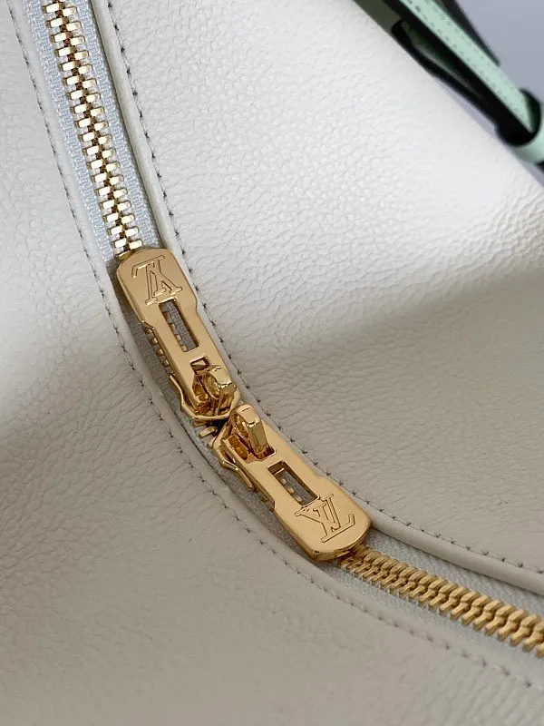 All Categories Official Website "Brand Women's Bags" Women's Bags 💙 LV 2026 New LV Crossbody Bag