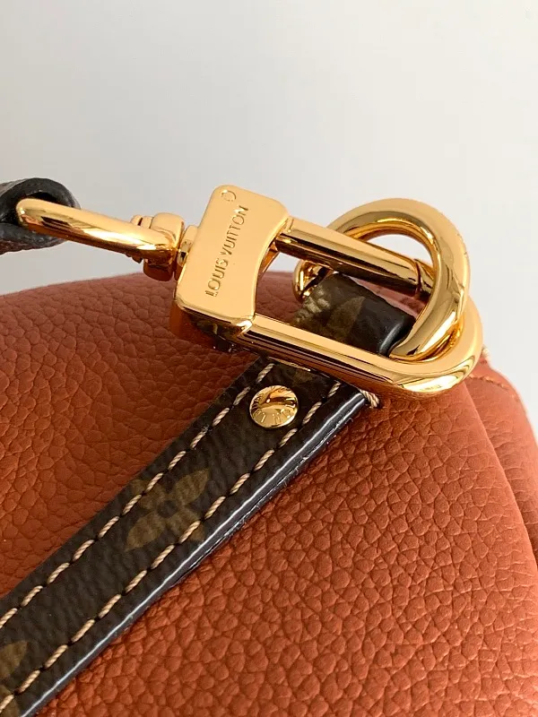 All Categories Official Website "Brand Women's Bags" Women's Bags 💙 LV 2026 New LV Crossbody Bag