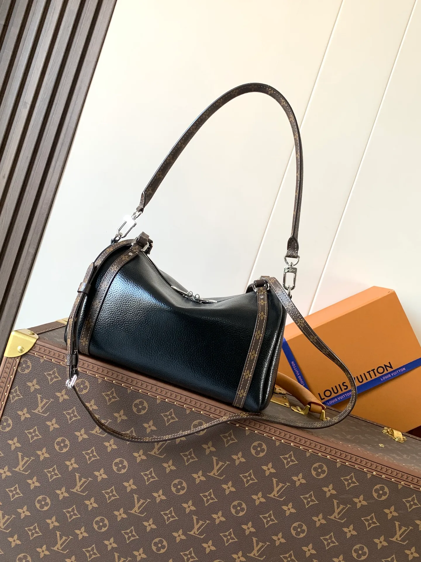 All Categories Official Website "Brand Women's Bags" Women's Bags 💙 LV 2026 New LV Crossbody Bag