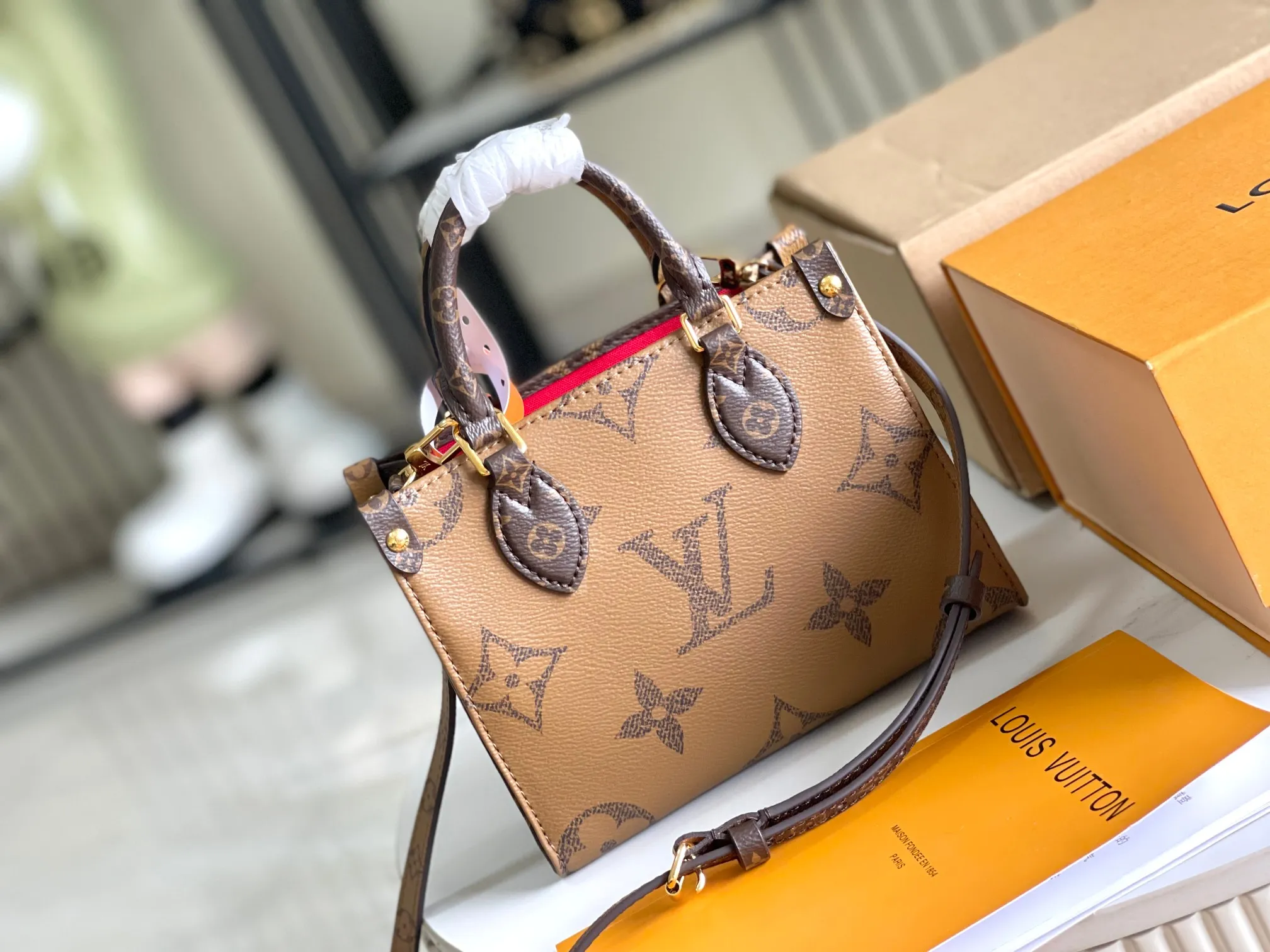 All Categories 💚 Authentic Grade Bags 💚 LV 2026 New LV Top Replica Crossbody Shoulder Bag