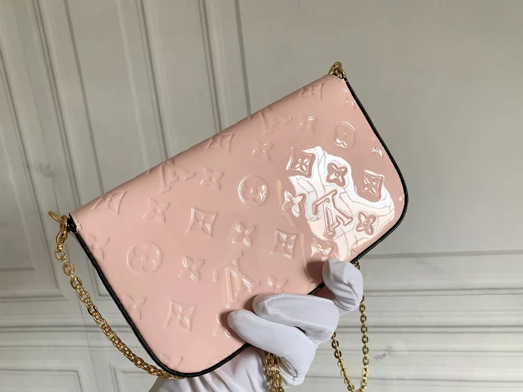 All Categories Official Website "Brand Women's Bags" Women's Bags 💙 LV 2026 New LV Classic Three-in-One Crossbody Bag