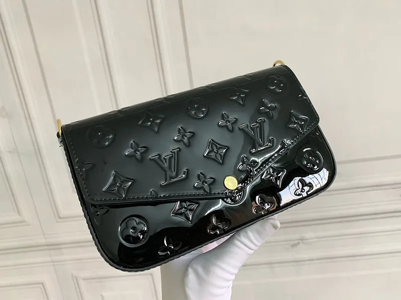 All Categories Official Website "Brand Women's Bags" Women's Bags 💙 LV 2026 New LV Classic Three-in-One Crossbody Bag