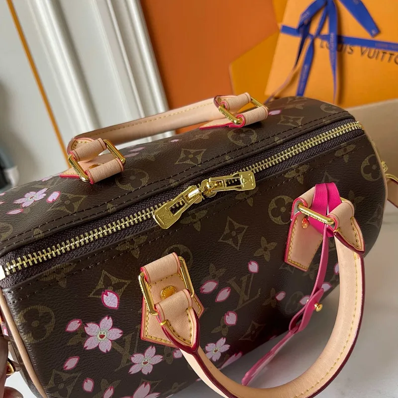 All Categories Official Website "Brand Women's Bags" Women's Bags 💙 LV 2025 New LV Crossbody Bag