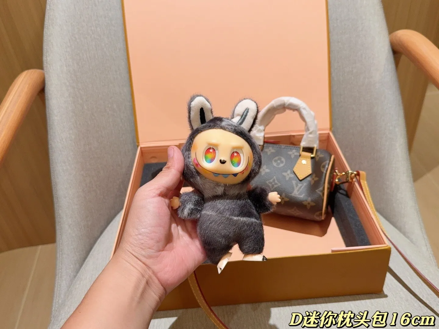All Categories Official Website "Brand Women's Bags" Women's Bags 💙 LV 2025 New LV Box Mini Pillow Bag