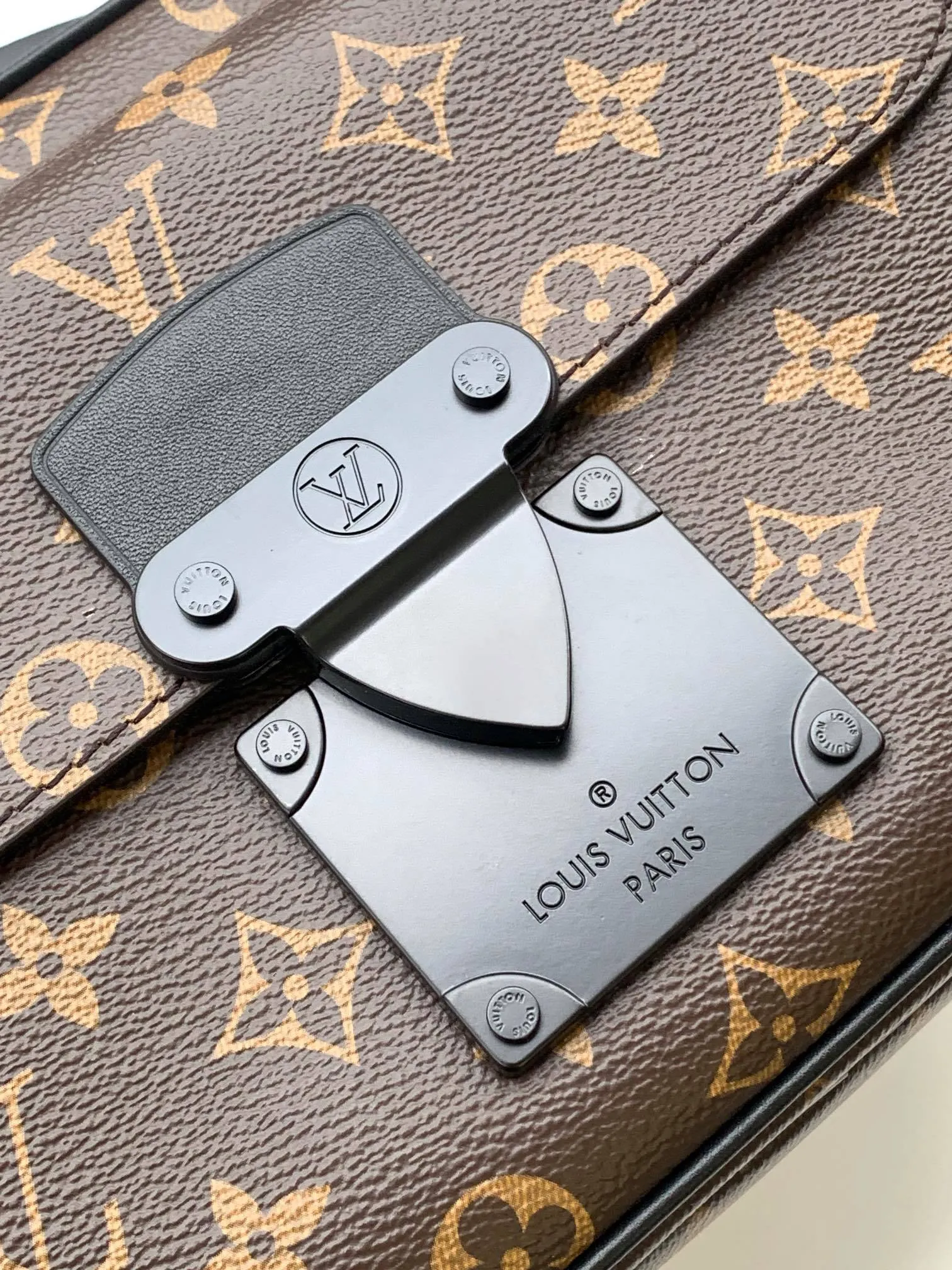 All Categories Official Website "Brand Women's Bags" Women's Bags 💙 LV 2026 New LV Crossbody Bag