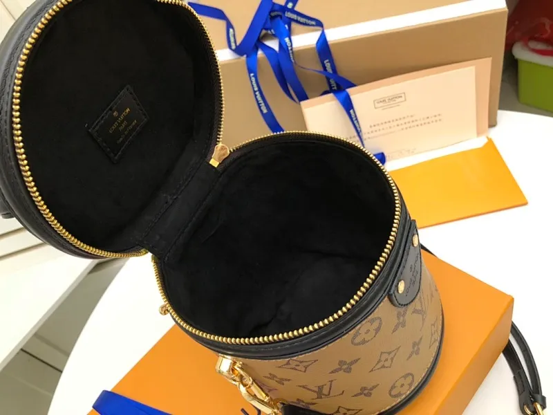 All Categories Official Website "Brand Women's Bags" Women's Bags 💙 LV 2023 New LV Crossbody Bag Wholesale