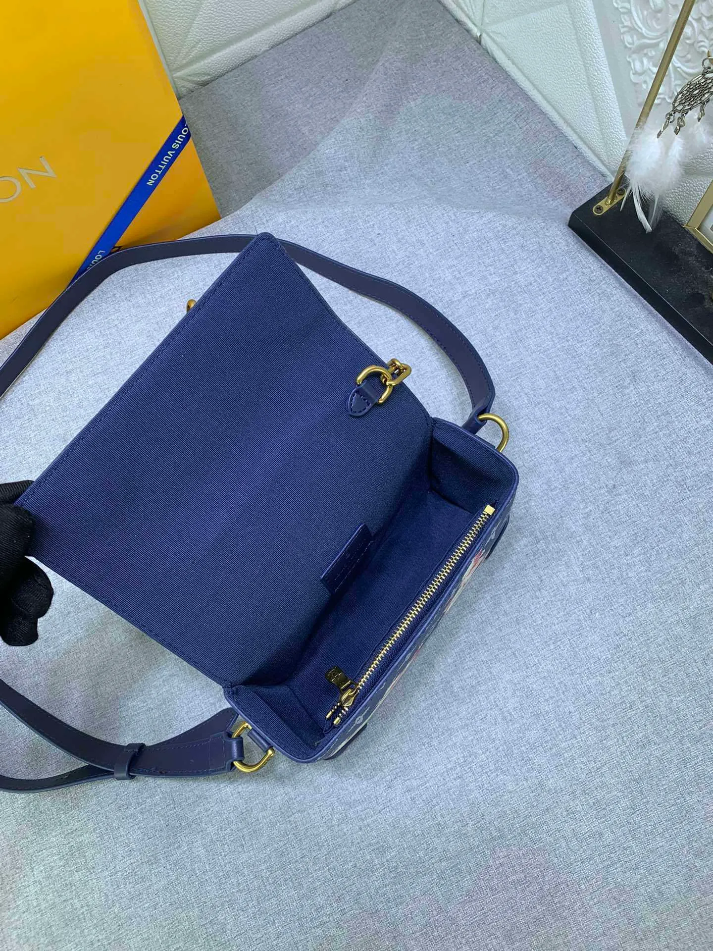 All Categories Official Website "Brand Women's Bags" Women's Bags 💙 LV 2024 New LV Crossbody Bag