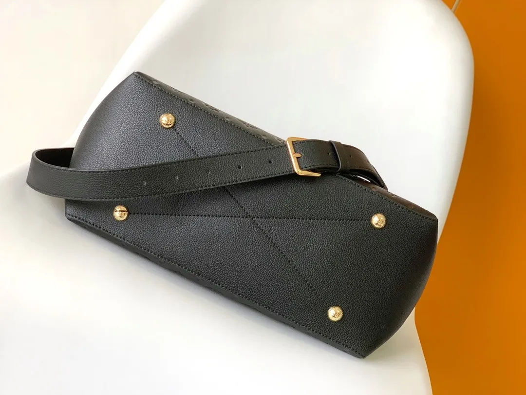 All Categories Official Website "Brand Women's Bags" Women's Bags 💙 LV 2026 New LV Crossbody Bag