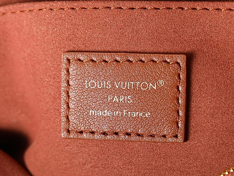 All Categories Official Website "Brand Women's Bags" Women's Bags 💙 LV LV 2026 New Crossbody Shoulder Bag
