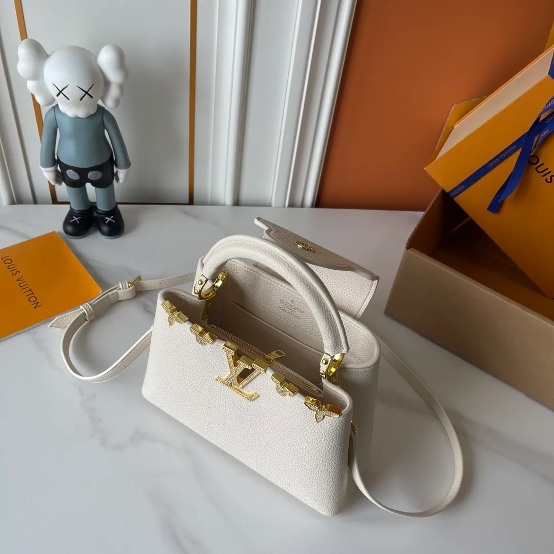 All Categories Official Website "Brand Women's Bags" Women's Bags 💙 LV LV 2026 New Crossbody Shoulder Bag