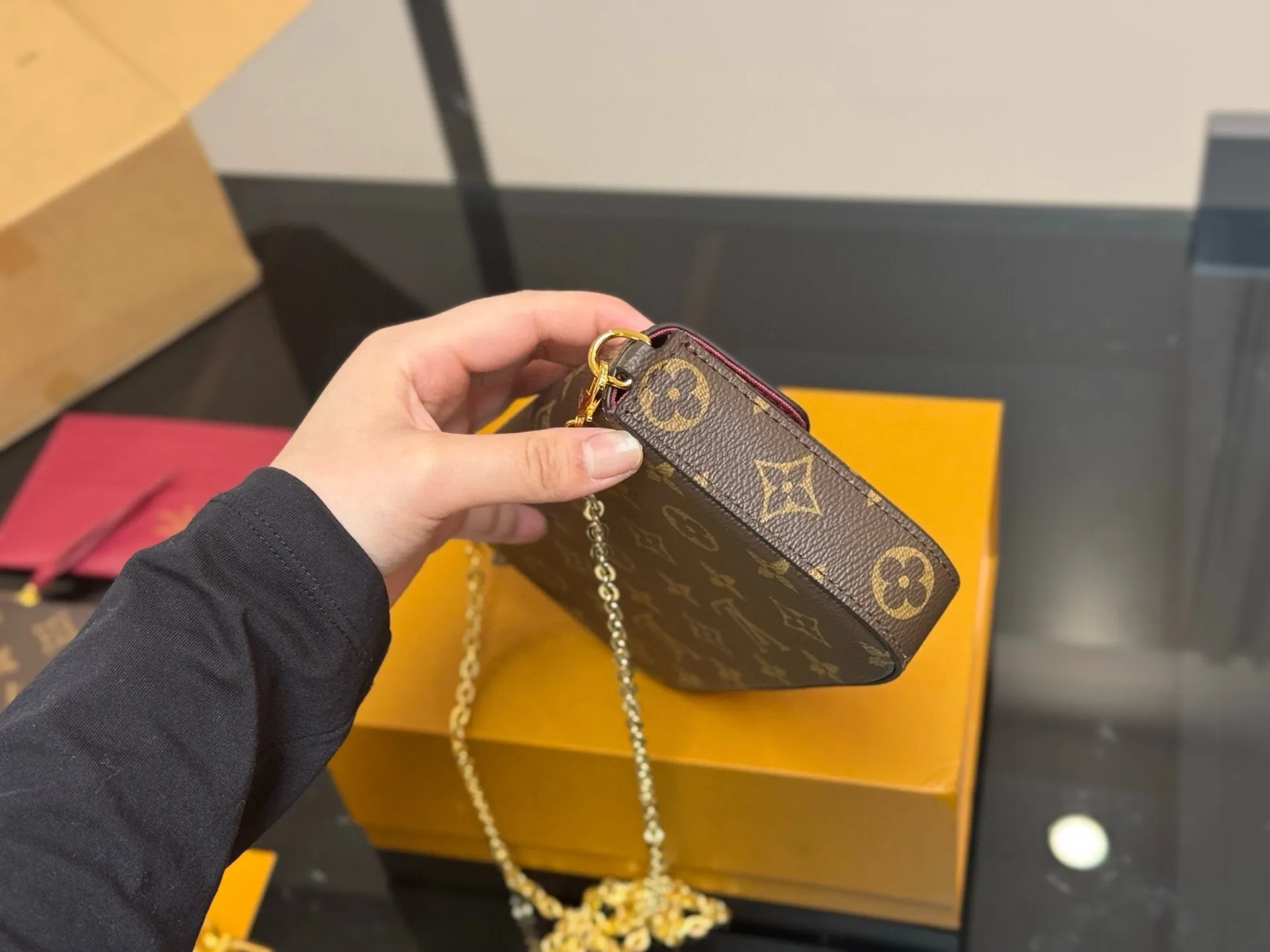 All Categories Official Website "Brand Women's Bags" Women's Bags 💙 LV 2025 New LV Crossbody Bag