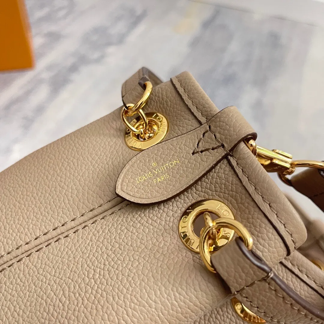 All Categories Official Website "Brand Women's Bags" Women's Bags 💙 LV 2025 New LV Crossbody Bag