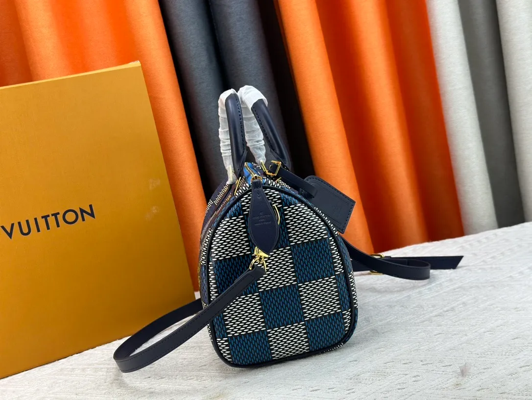 All Categories Official Website "Brand Women's Bags" Women's Bags 💙 LV 2024 New LV Crossbody Bag