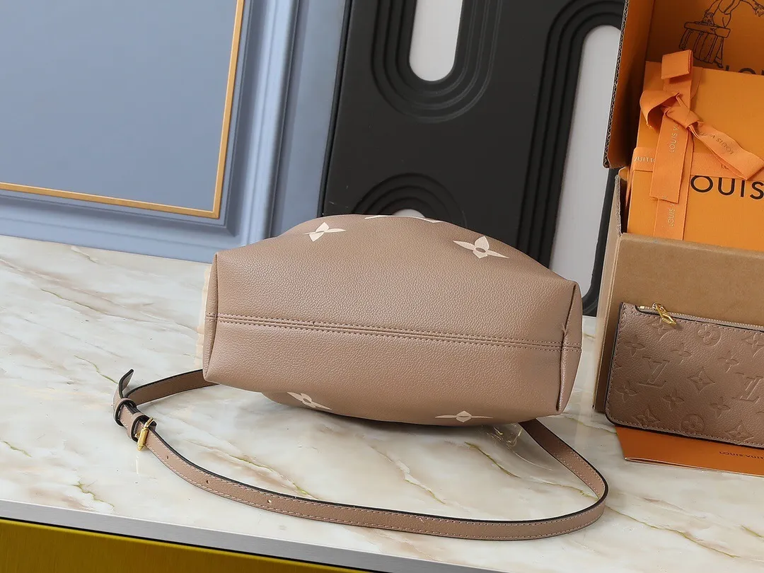 All Categories Official Website "Brand Women's Bags" Women's Bags 💙 LV 2025 New LV Crossbody Bag