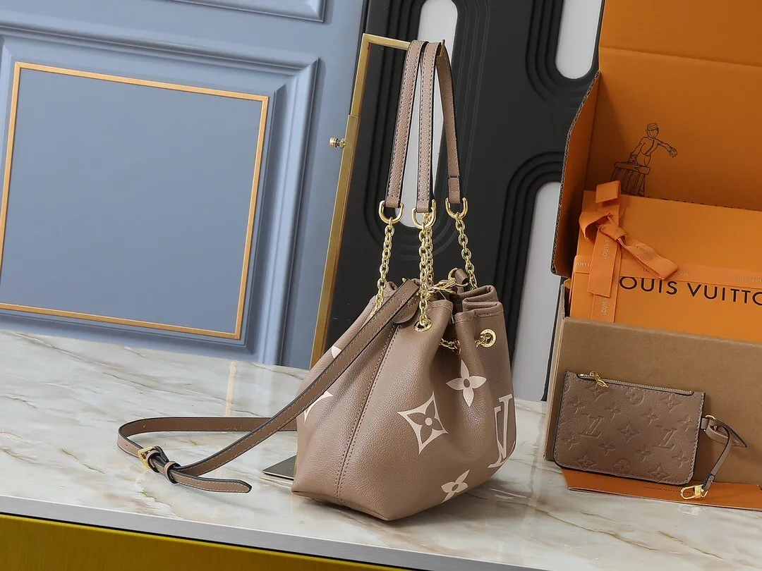 All Categories Official Website "Brand Women's Bags" Women's Bags 💙 LV 2025 New LV Crossbody Bag