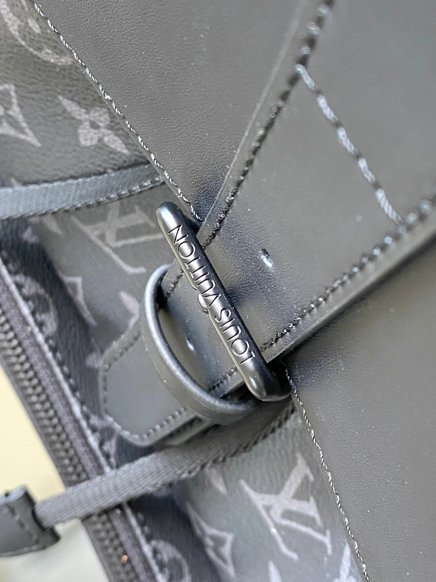 All categories 💚 Authentic bags 💚 LV LV classic backpack