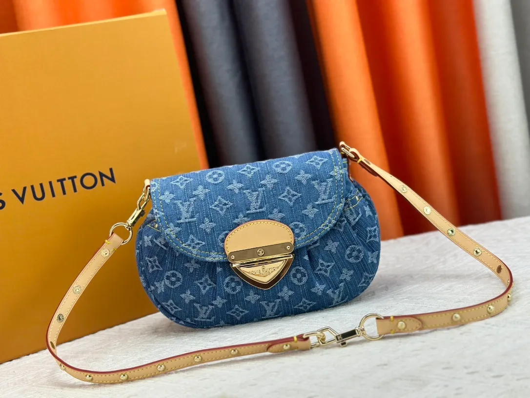 All categories Official website "Brand Women's Bags" Women's Bags 💙 LV 2024 official website new LV armpit bag