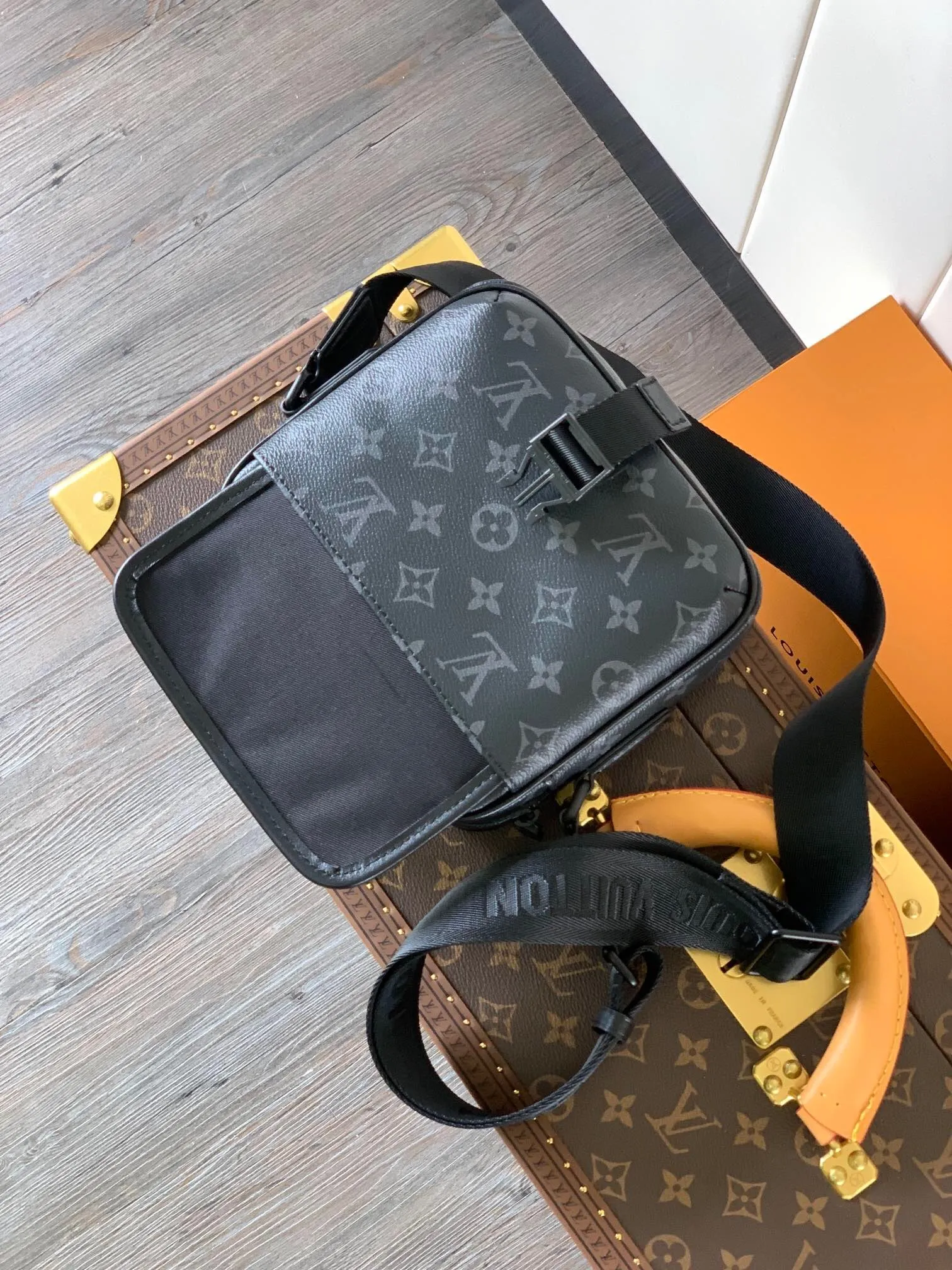 All Categories Official Website "Brand Women's Bags" Women's Bags 💙 LV 2025 New LV Crossbody Bag