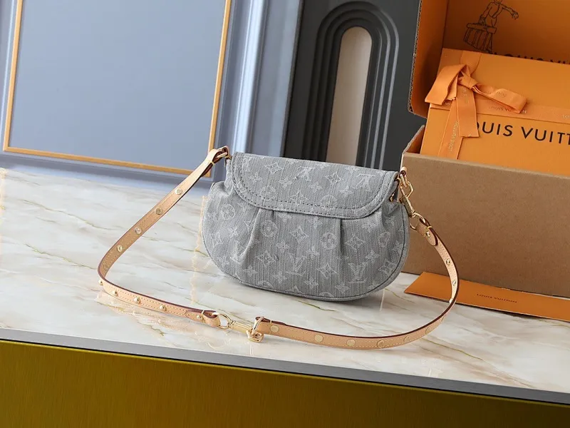 All Categories Official Website "Brand Women's Bags" Women's Bags 💙 LV 2025 New LV Crossbody Bag