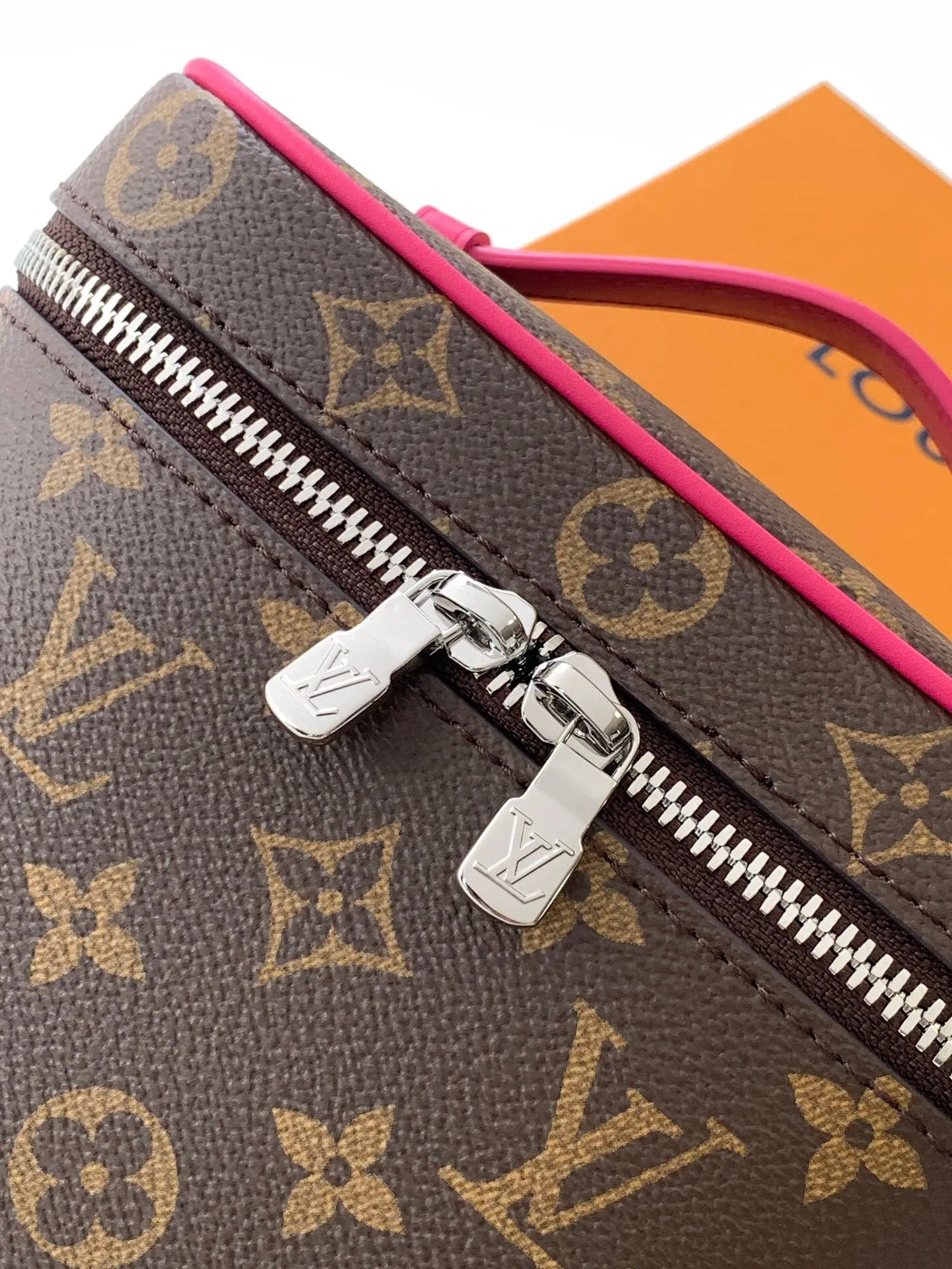 All Categories Official Website "Brand Women's Bags" Women's Bags 💙 LV 2025 New LV Crossbody Bag