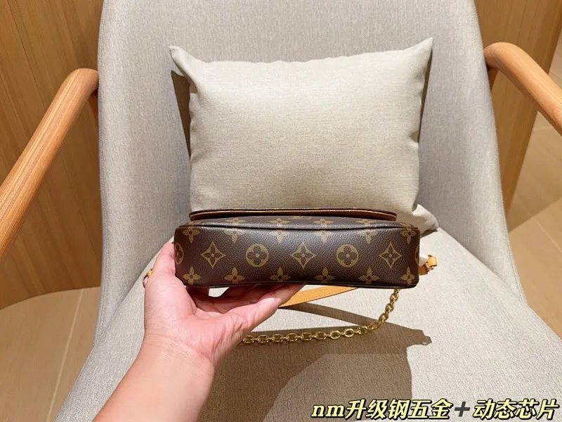 All categories Official website "Brand Women's Bags" Women's Bags 💙 LV 2025 new LV armpit bag