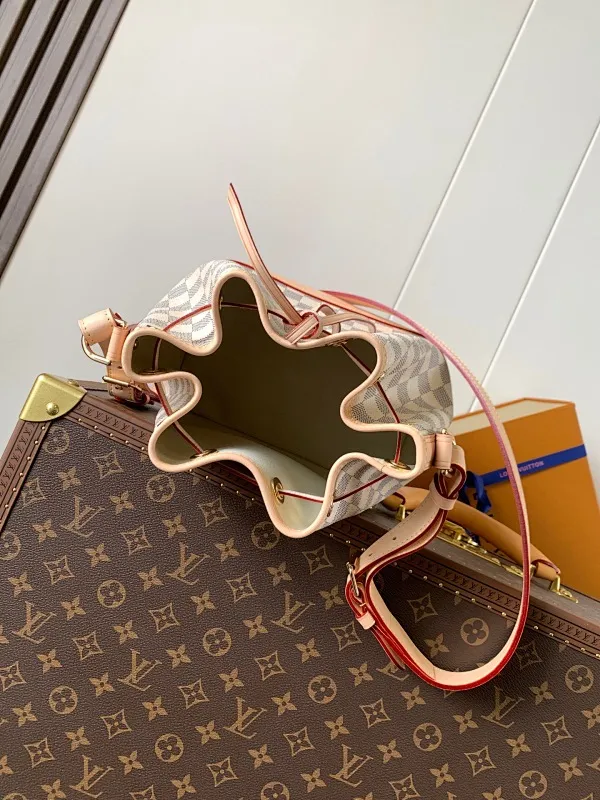 All Categories Official Website "Brand Women's Bags" Women's Bags 💙 LV 2025 New LV Crossbody Bag