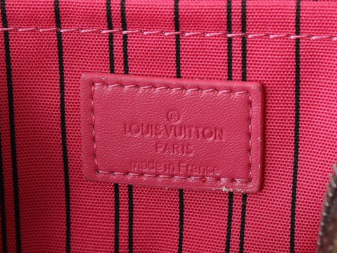 All Categories Official Website "Brand Women's Bags" Women's Bags 💙 LV 2025 New LV Cosmetic Bag