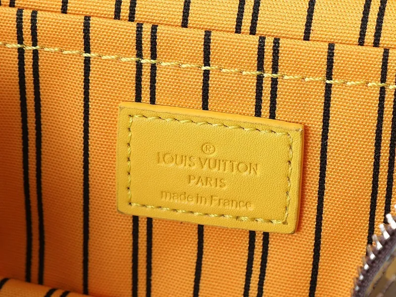 All Categories Official Website "Brand Women's Bags" Women's Bags 💙 LV 2025 New LV Cosmetic Bag