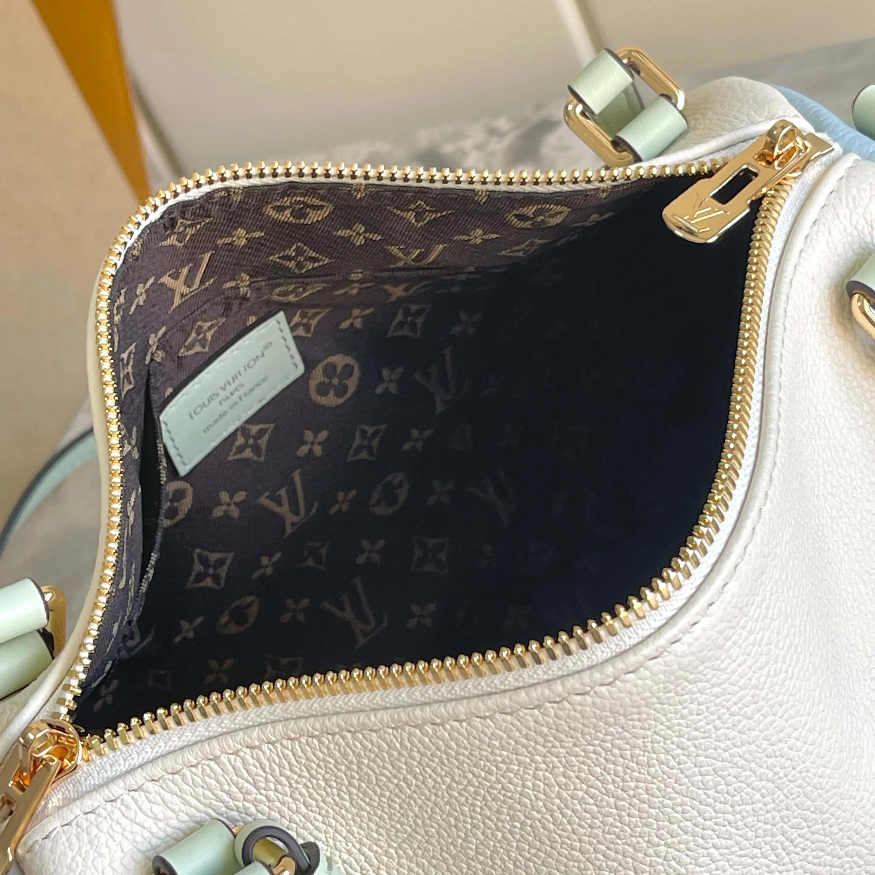 All Categories Official Website "Brand Women's Bags" Women's Bags 💙 LV LV 2026 New Crossbody Shoulder Bag