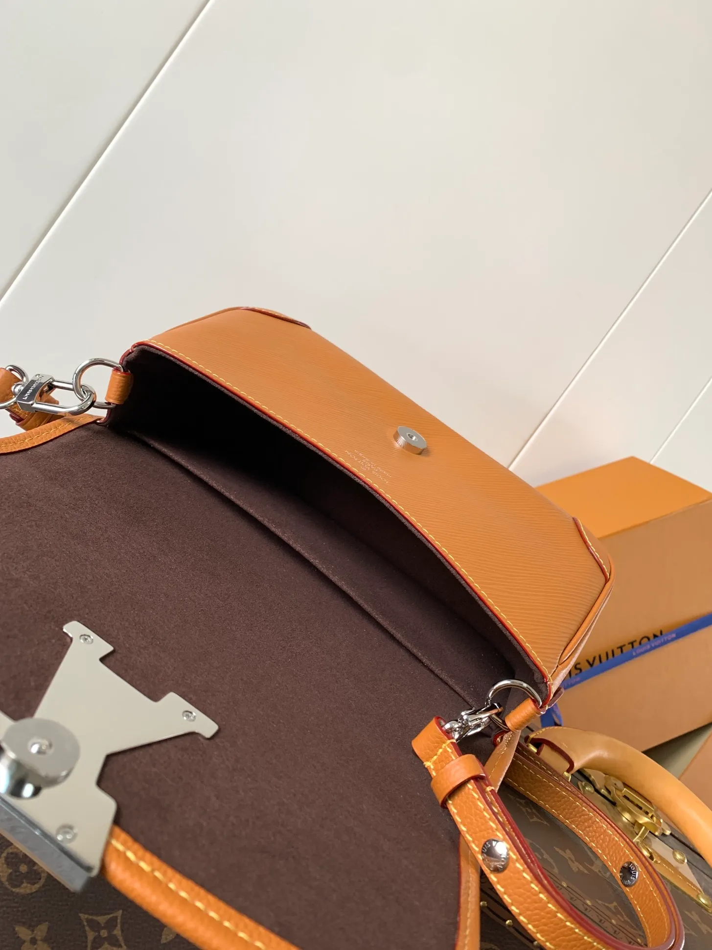 All Categories Official Website "Brand Women's Bags" Women's Bags 💙 LV 2026 New LV Crossbody Bag