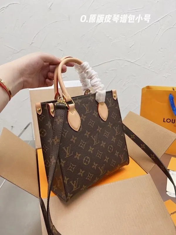 All categories Official website "Brand Women's Bags" Women's Bags 💙 LV fine imitation LV, high imitation LV bags, LV crossbody bags, 2023 official latest version LV presbyopia handbags, LV bag factory, recommended bags, size: 21-23CM