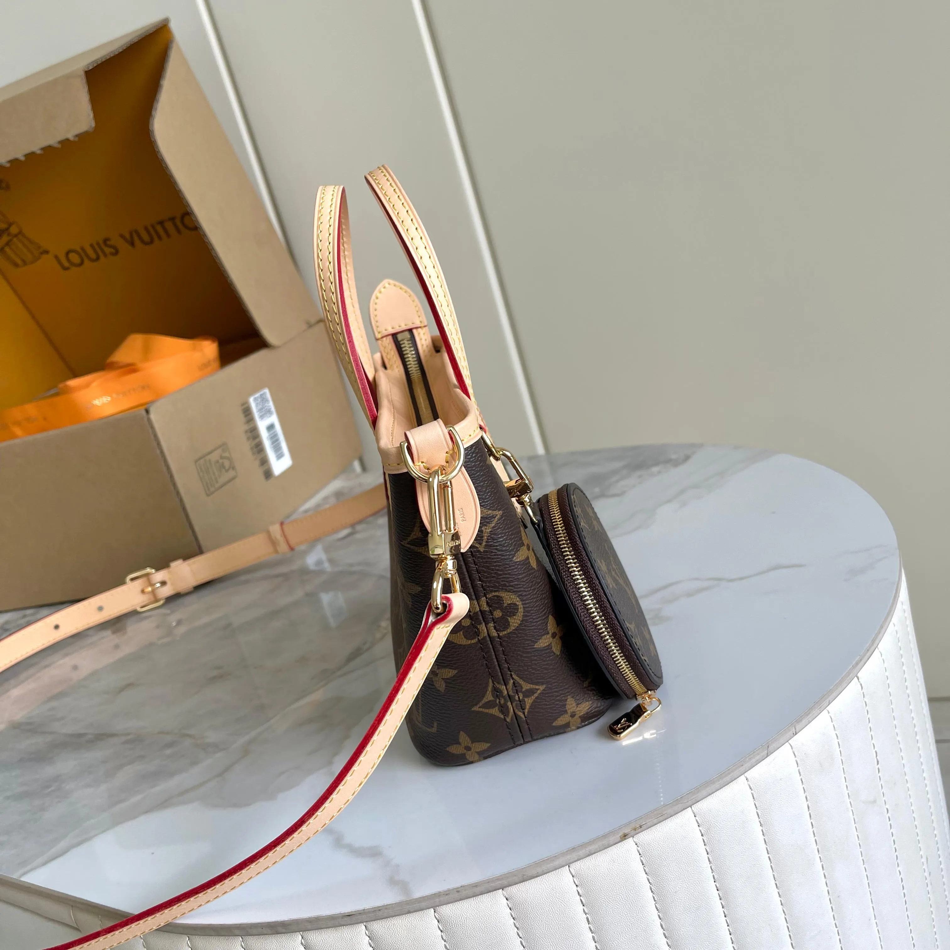 All Categories Official Website "Brand Women's Bags" Women's Bags 💙 LV LV 2026 New Crossbody Shoulder Bag