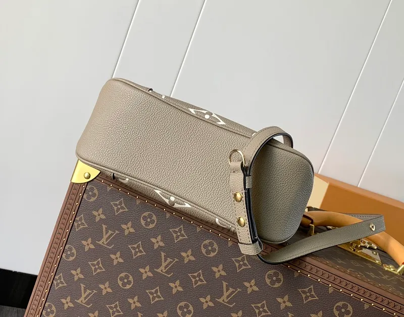 All Categories Official Website "Brand Women's Bags" Women's Bags 💙 LV 2026 New LV Crossbody Bag