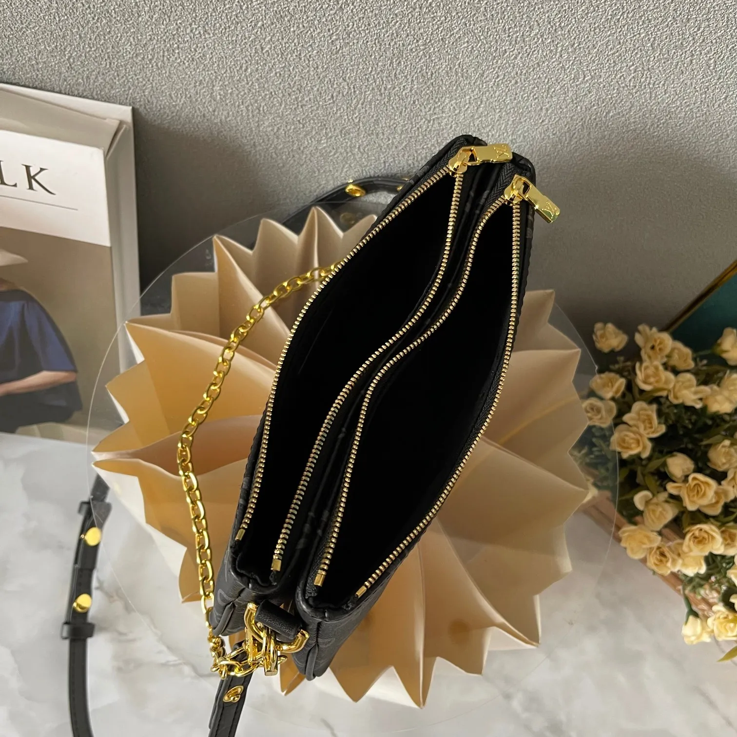 All Categories Official Website "Brand Women's Bags" Women's Bags 💙 LV 2024 New LV Crossbody Bag