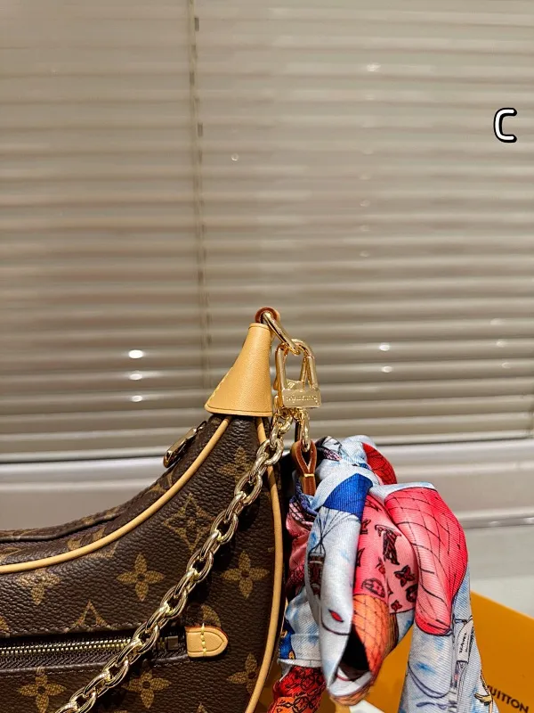 All categories Official website "Brand Women's Bags" Women's Bags 💙 LV 2025 new LV armpit bag