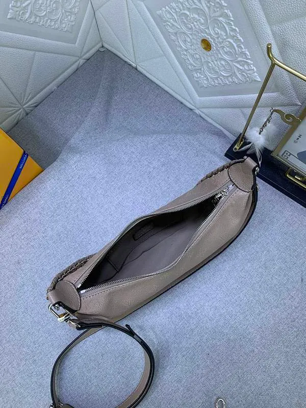 All Categories Official Website "Brand Women's Bags" Women's Bags 💙 LV 2024 New LV Crossbody Bag