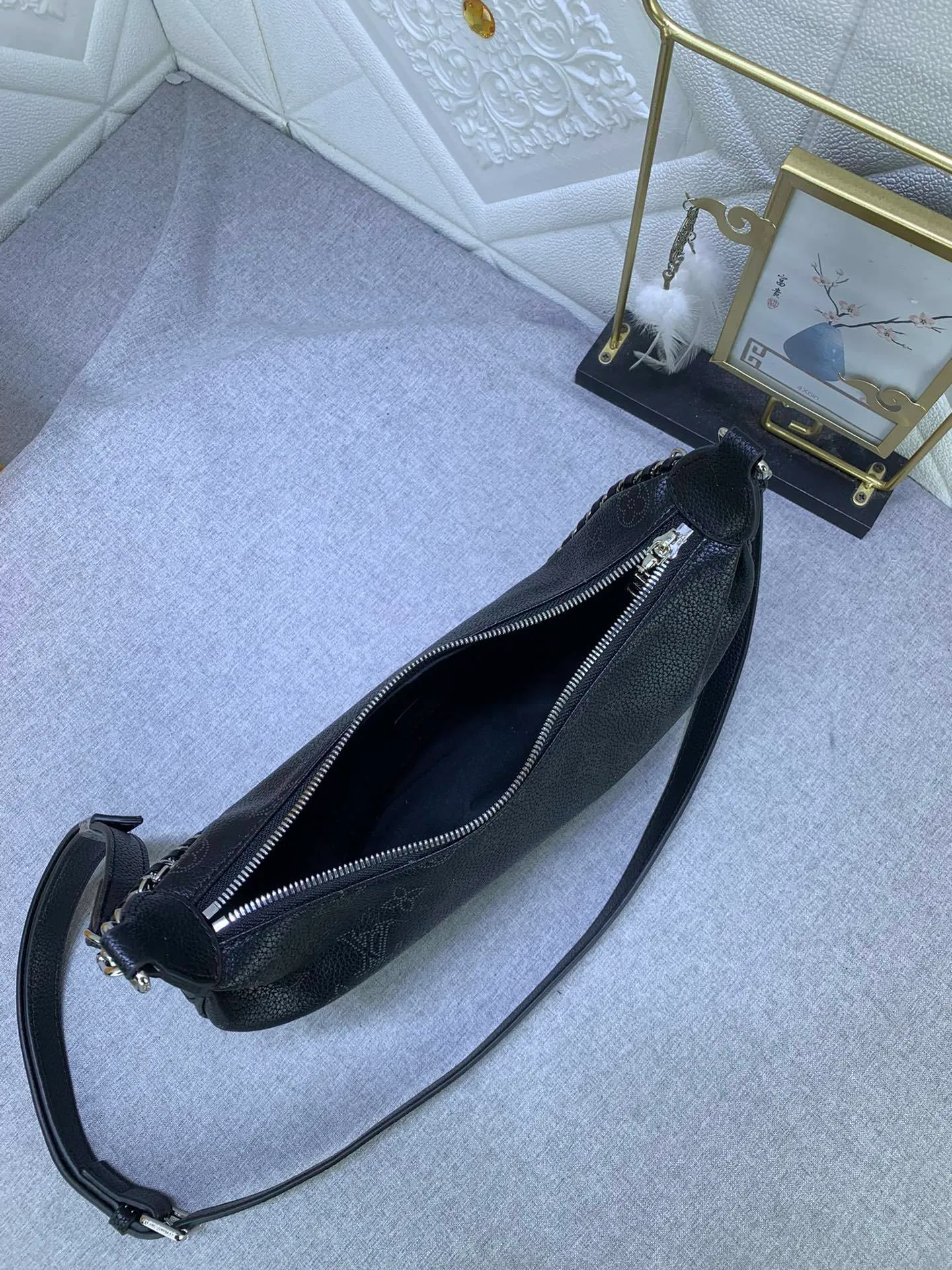 All Categories Official Website "Brand Women's Bags" Women's Bags 💙 LV 2024 New LV Crossbody Bag