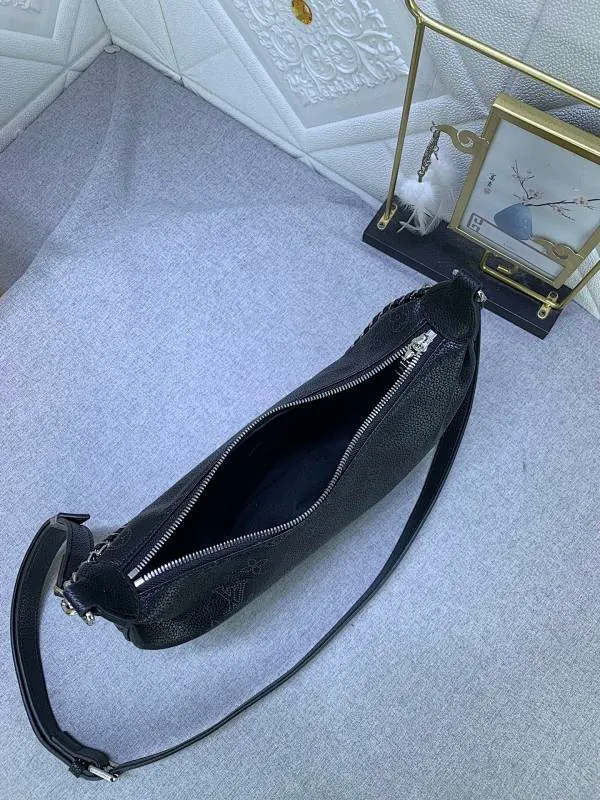 All Categories Official Website "Brand Women's Bags" Women's Bags 💙 LV 2024 New LV Crossbody Bag
