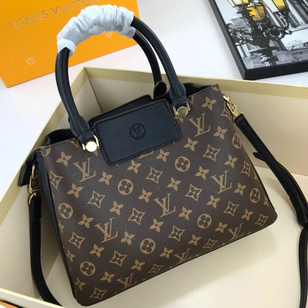 All Categories Official Website "Brand Women's Bags" Women's Bags 💙 LV 2022 Official New LV Presbyopia and Leather Crossbody Bag Wholesale 58002100 High Quality Size: 30-23-13CM