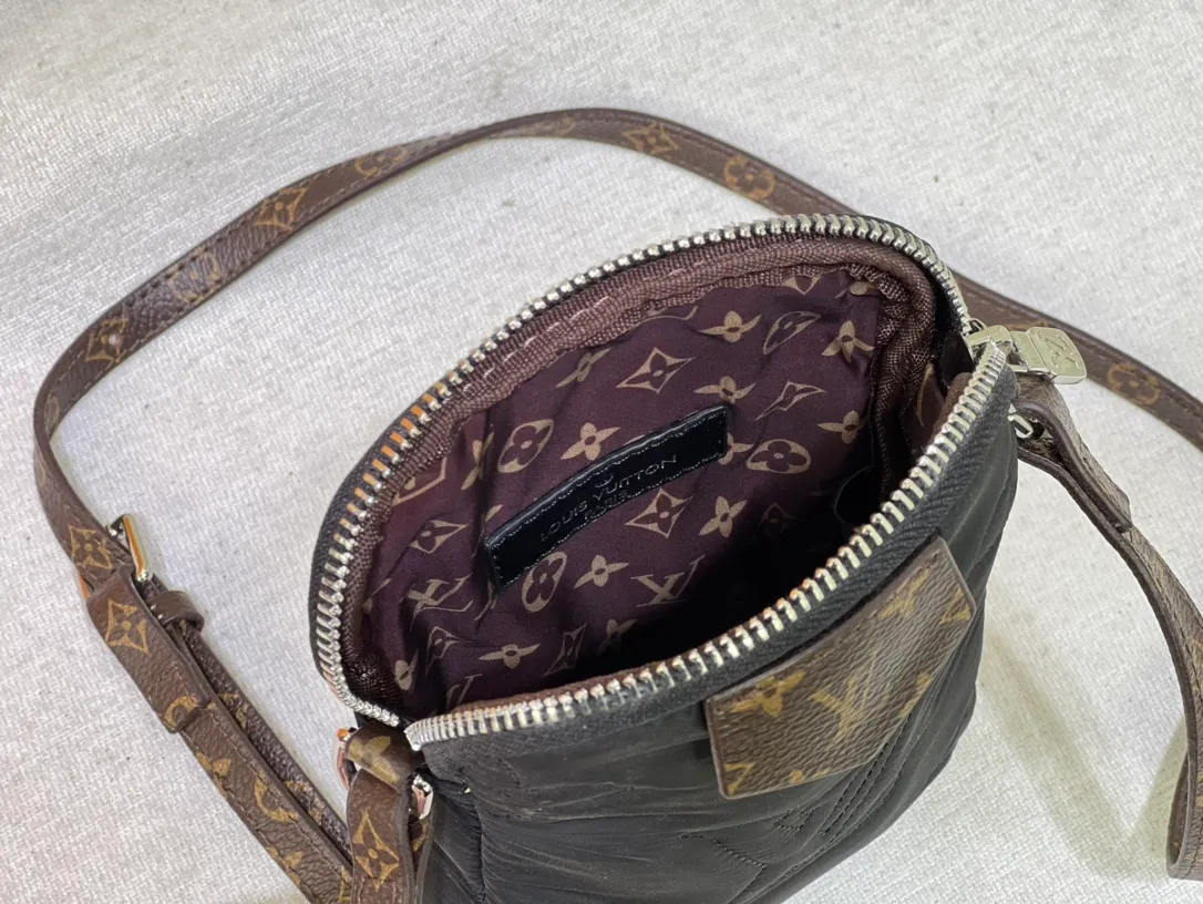 All Categories Official Website "Brand Women's Bags" Women's Bags 💙 LV 2023 New LV Mobile Phone Bag