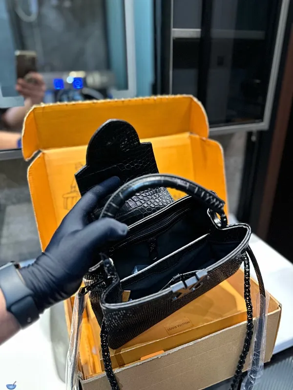 All Categories Official Website "Brand Women's Bags" Women's Bags 💙 LV 2025 New LV Crossbody Bag